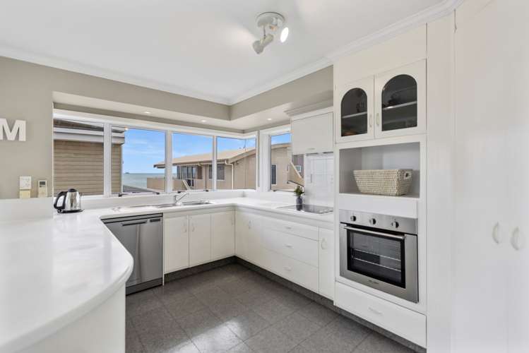 13b Oceanbeach Road Mount Maunganui_10