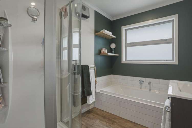 212 McMaster Road Saddle Hill_16