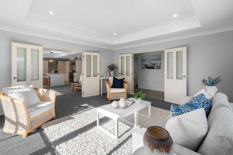 58 Overbury Crescent_0