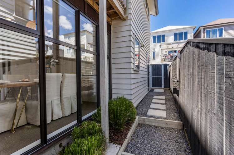 16 Hirimate Place Flat Bush_35