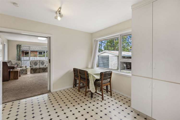 22 Russley Road Russley_5