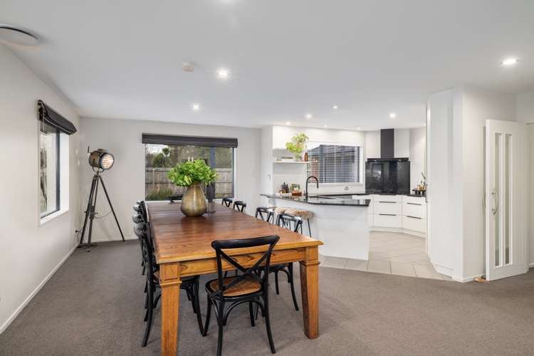 32 Hussey Road Harewood_5
