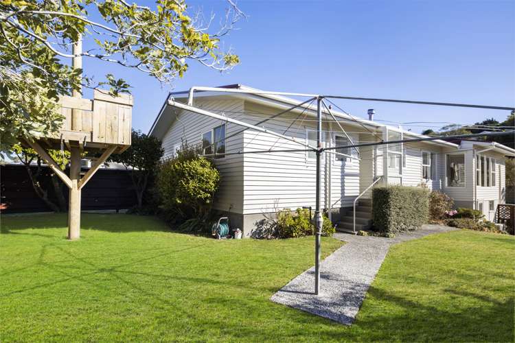 1 Cranwell Street Churton Park_14