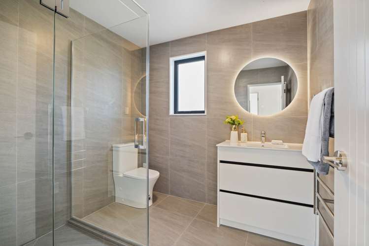 64 Huanui Drive Orewa_14