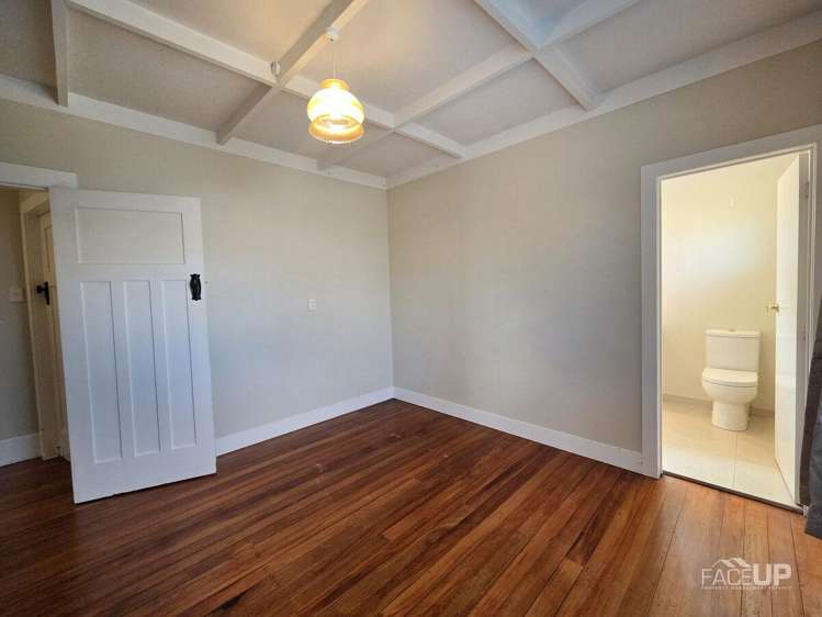 1/16 Northcote Road Takapuna_10