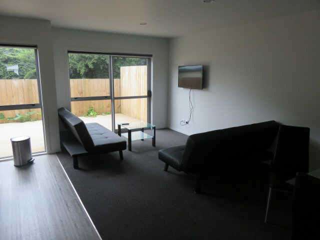 8/100 Knighton Road Hillcrest_4