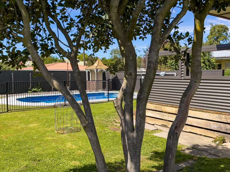 14 Edinburgh Crescent Redwoodtown_4