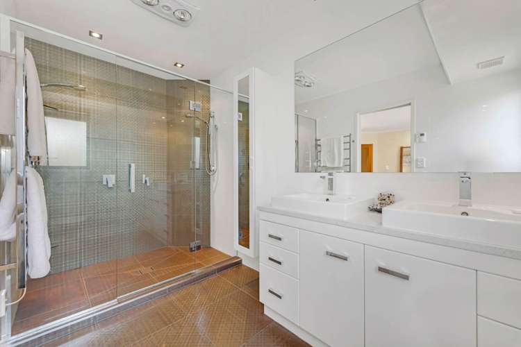 24 Omana Heights Drive Maraetai_16