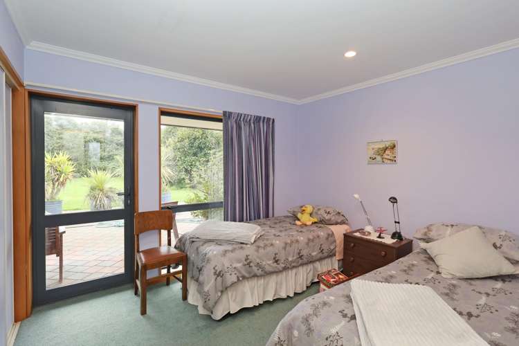 14 Danube Road Winton Surrounds_17