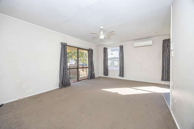 12 Wordsworth Crescent Enderley_10