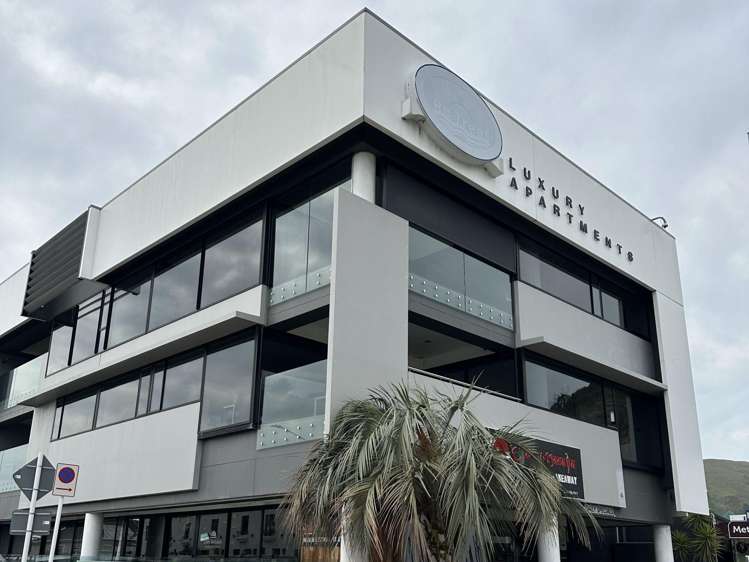 2/1 Wakefield Av Sumner_18
