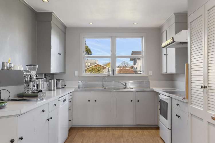 6 Kohatu Parade Wharewaka_19