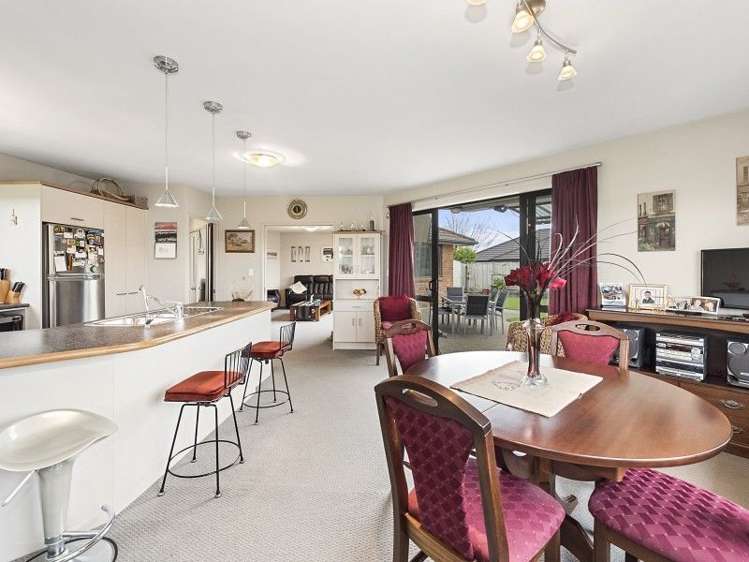 2 Holford Place Huntington_18