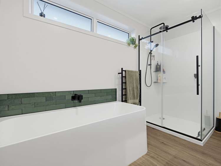 8 Mckenzie Road Owhata_20