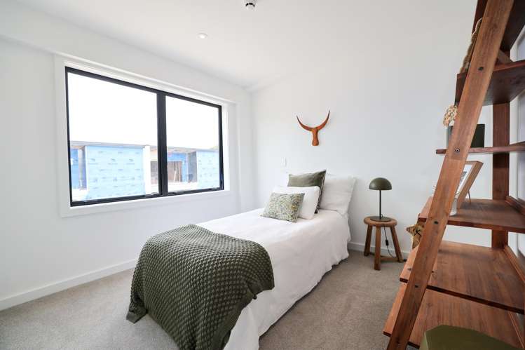 8/15 Keehan Drive Hilltop_16