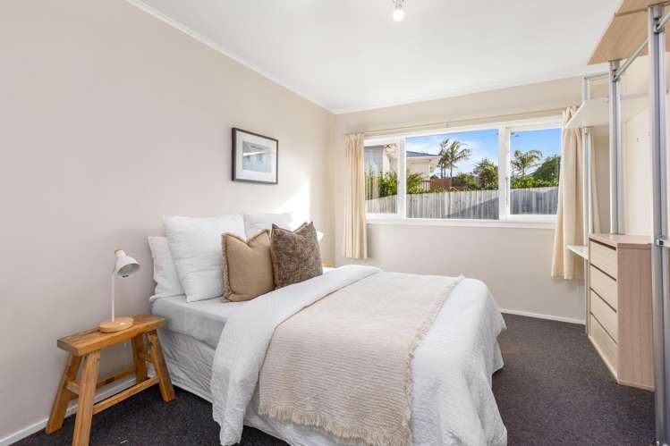 84 Glengarry Road Glen Eden_15