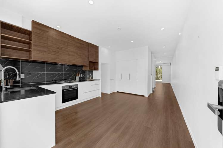 10 Routhmore Street Flat Bush_6