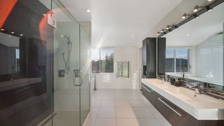 28b Springwater Avenue Northwood_23