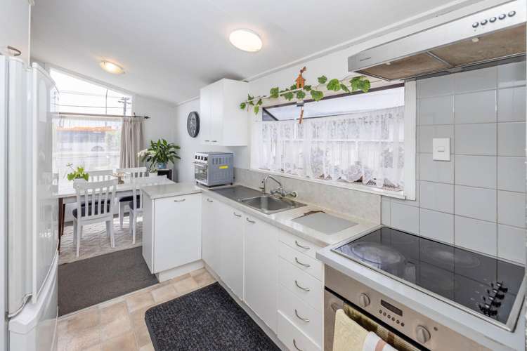 264 Clyde Street Hamilton East_12