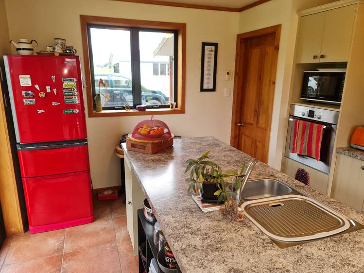 72 Hotham Street Murchison_16