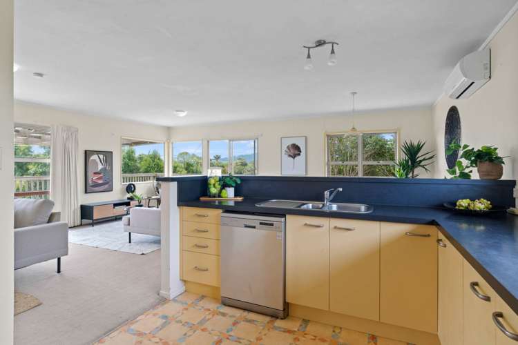 28 Pyle Road West One Tree Point_5