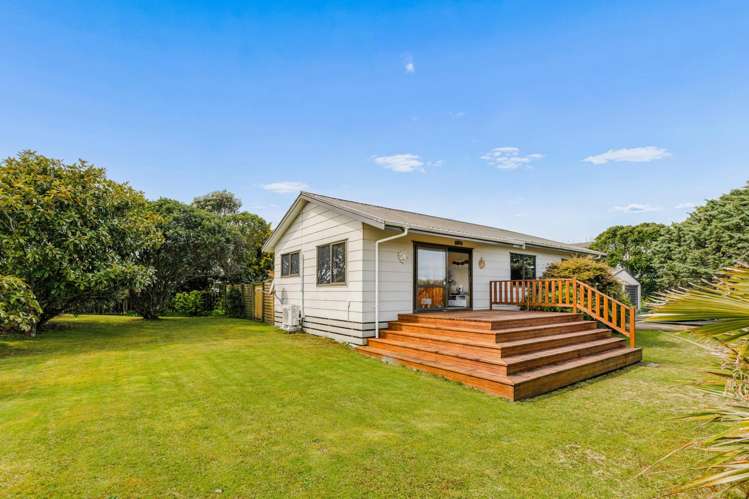 11 Cook Street Carters Beach_13