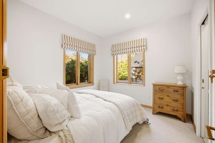 313 Plaskett Road Fernside_12