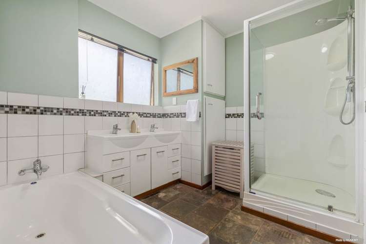 15 Kelland Road Pollok_19