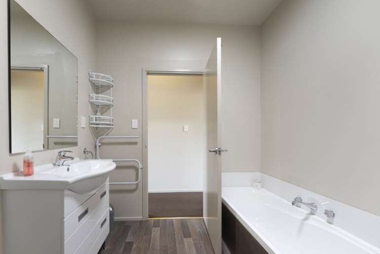 19 Rochdale Way Stoke_18