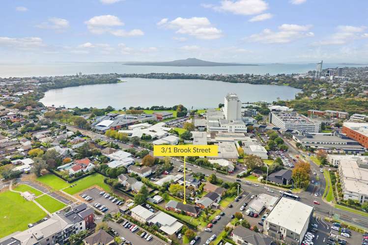 3/1 Brook Street Milford_9