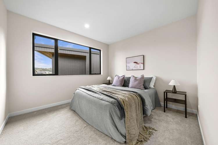 1 Humenga Place Long Bay_29