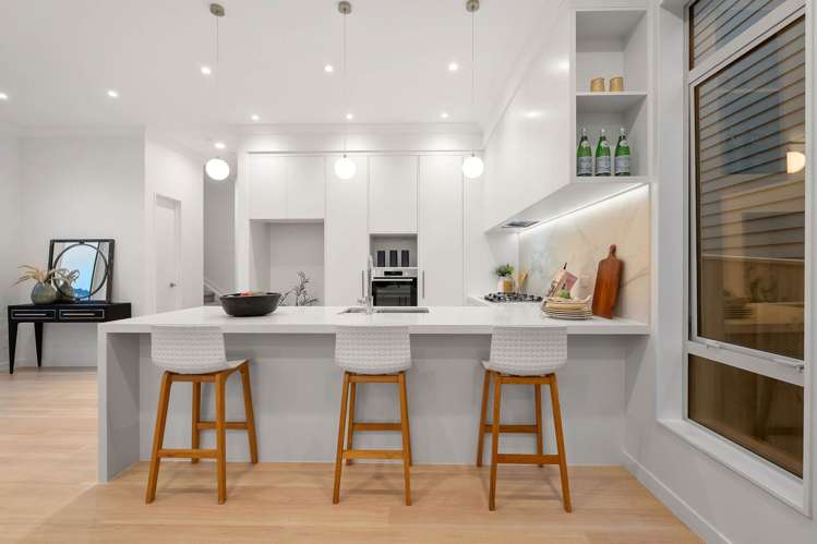 155 Bonair Crescent Silverdale_10