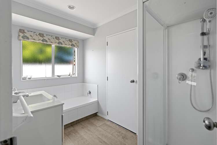 20 Lisa Place Brookfield_10