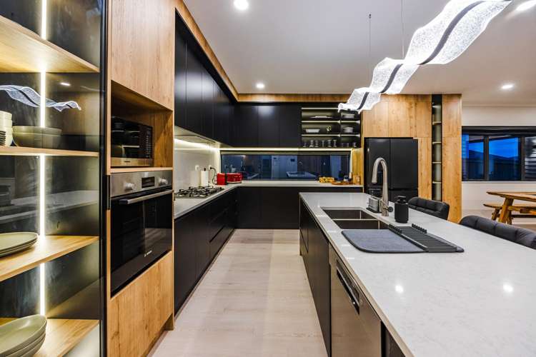74 Tir Conaill Avenue Flat Bush_8