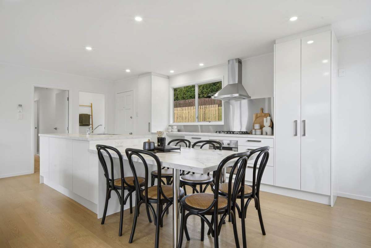 33 Archers Road_5