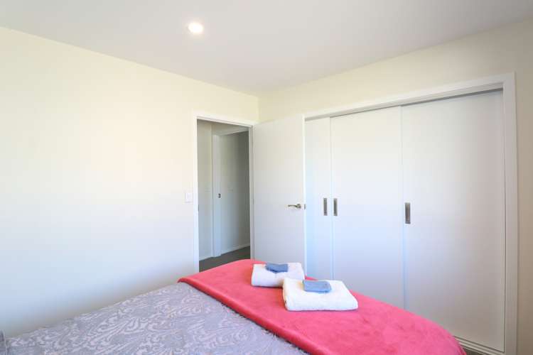 213 Queens Drive Windsor_17