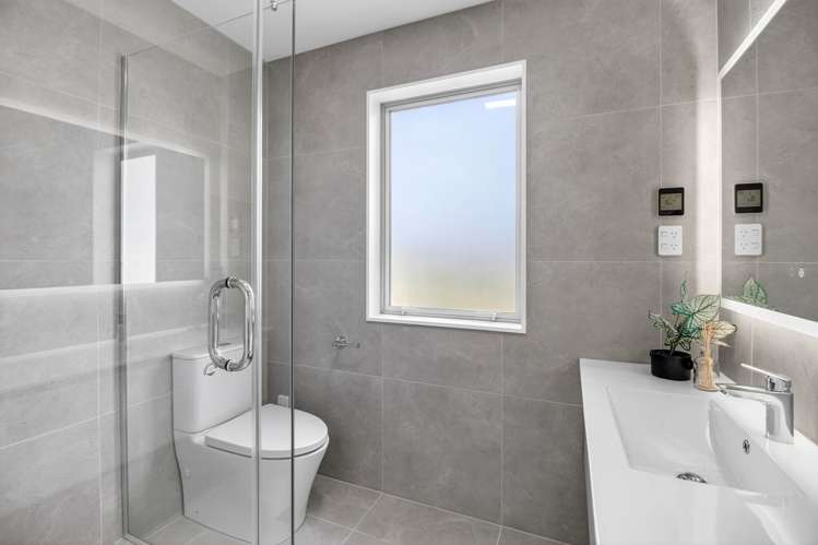 7d Maroubra Place Botany Downs_28