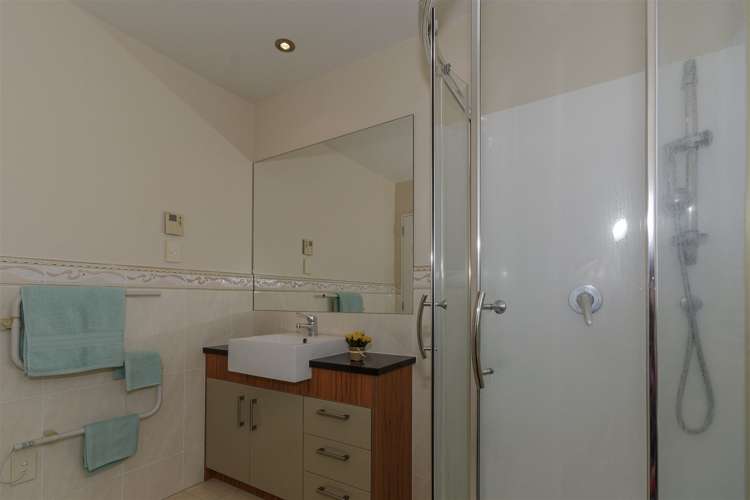 15 Waltham Street Henderson_9