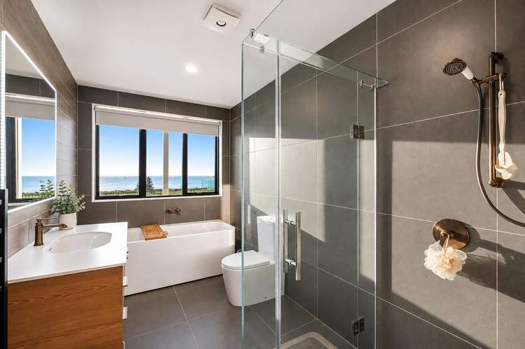 11 Rongoa Road Okura_24