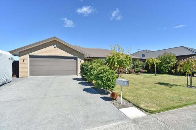 Impeccable Family Home in Rangiora
