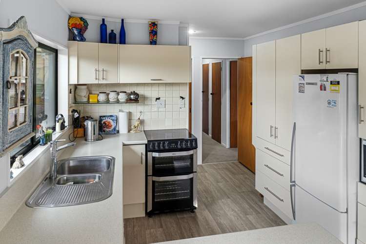 11 Matahui Road Aongatete_4