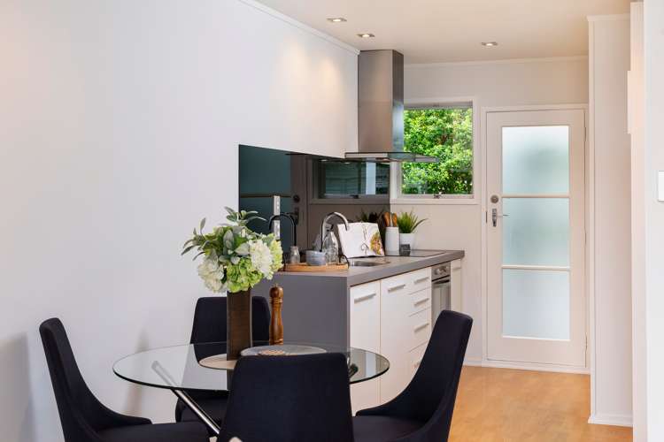 2/2 Peary Road Mount Eden_6