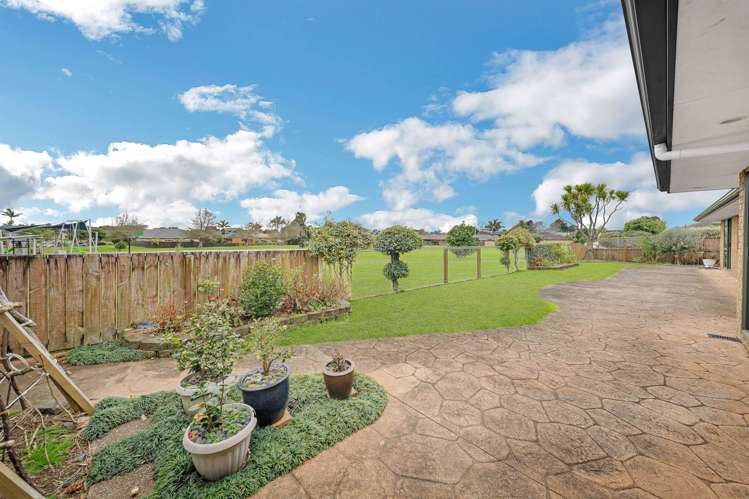 25 Castlehill Court Wattle Downs_30