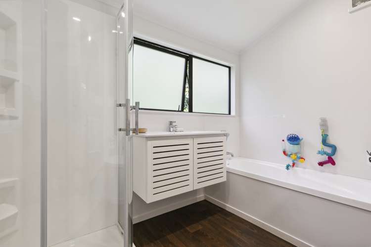 8 Countess Close Maupuia_23