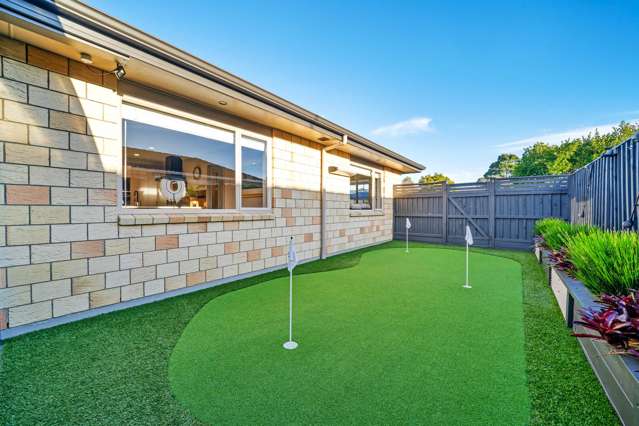 8 Belfry Place Wattle Downs_3