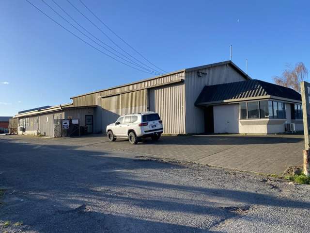 SUBSTANTIAL OWNER OCCUPIER WORKSHOP