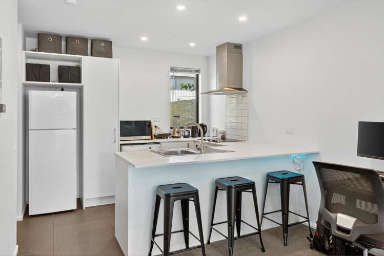 17/17 Warwick Street_4