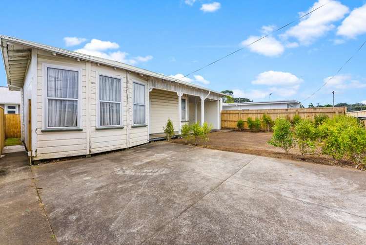 24a Omata Road Westown_10