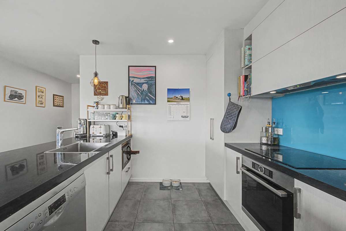 406 Flora Road East_2