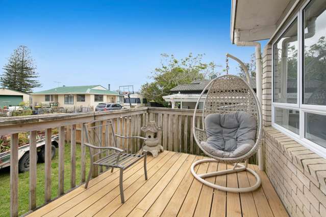 2/33F Springs Road Parakai_3